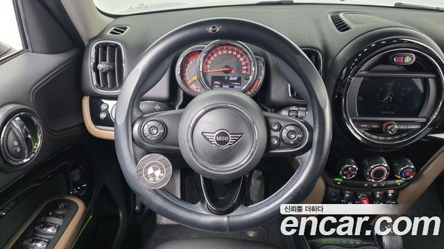 Mini Countryman 2019 — photo 19