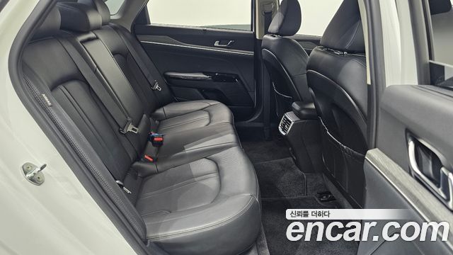 Kia K5 2024 — photo 17