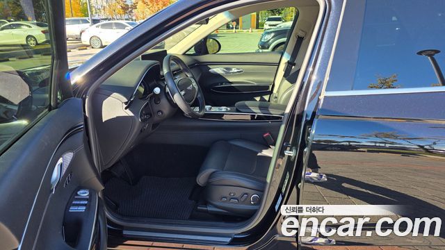 Genesis GV70 2021 — photo 11