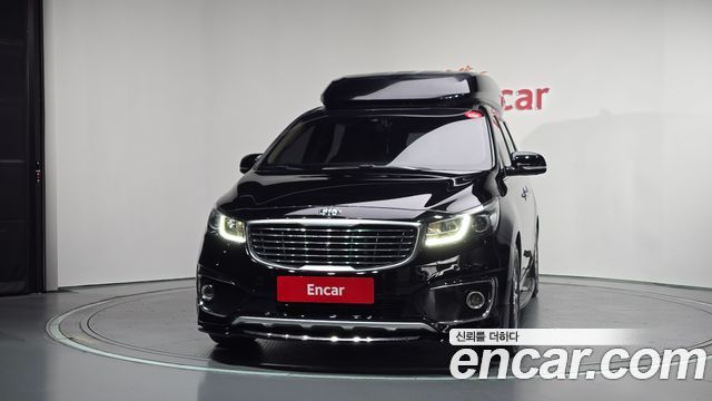 Kia Canival 2017 — photo 3