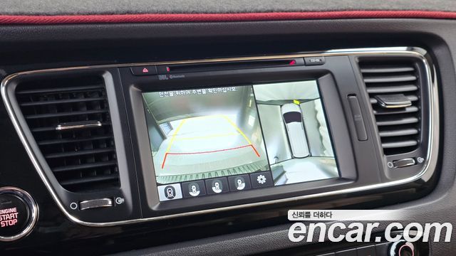 Kia Canival 2017 — photo 21