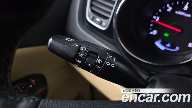 Kia Canival 2017 — photo 26