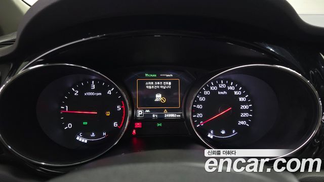 Kia Canival 2017 — photo 8