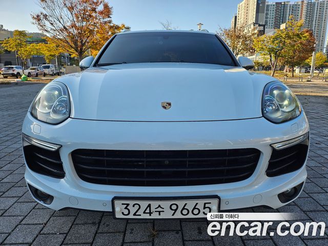 Porsche Cayenne 2015 — photo 1