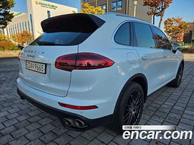 Porsche Cayenne 2015 — photo 6