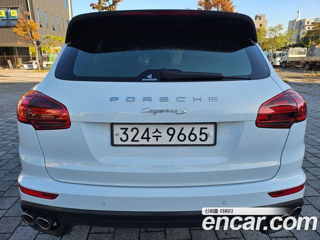 Porsche Cayenne 2015 — photo 8