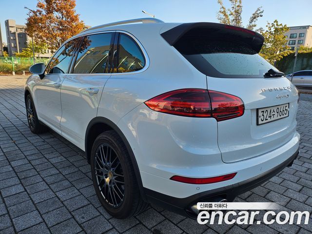Porsche Cayenne 2015 — photo 9