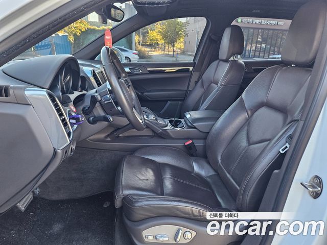 Porsche Cayenne 2015 — photo 14