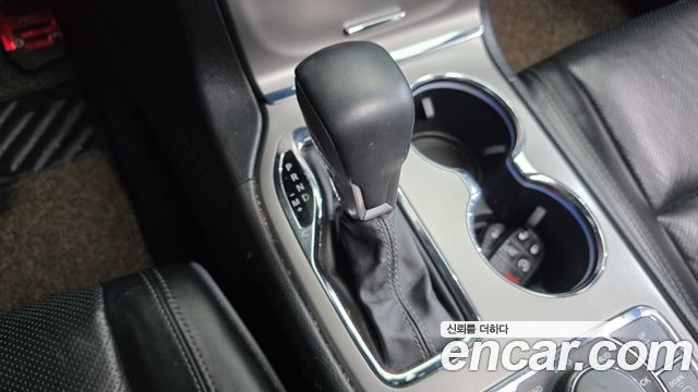 Jeep Cherokee 2019 — photo 9