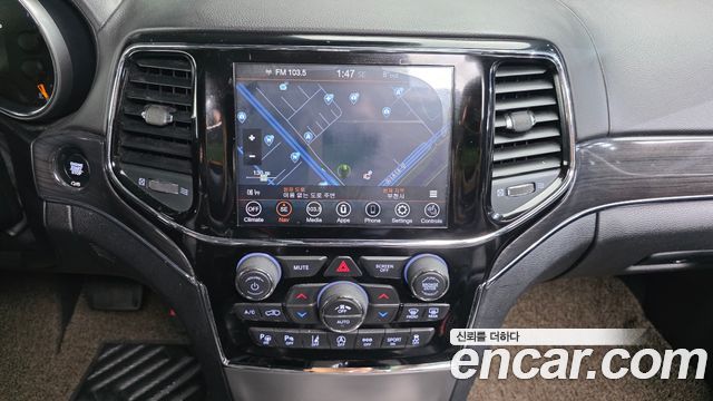 Jeep Cherokee 2019 — photo 14