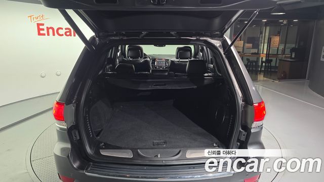 Jeep Cherokee 2019 — photo 20
