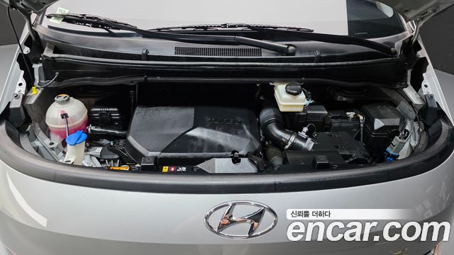Hyundai Staria 2022 — photo 6