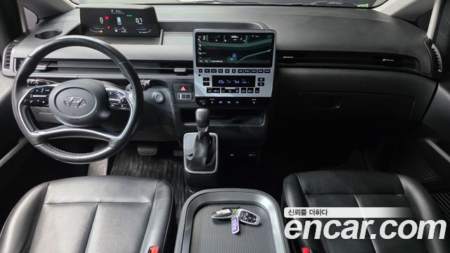 Hyundai Staria 2022 — photo 7