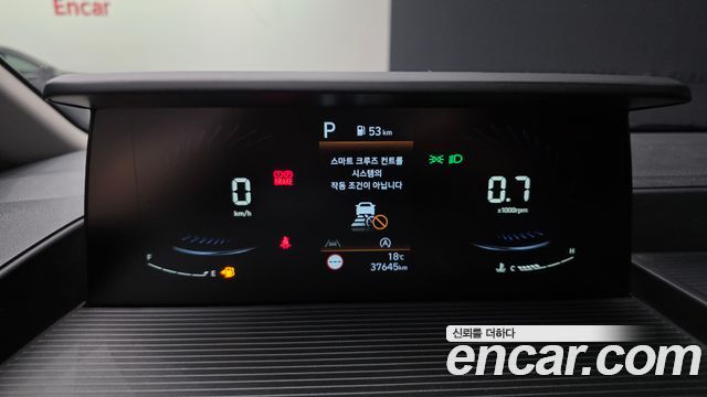 Hyundai Staria 2022 — photo 8