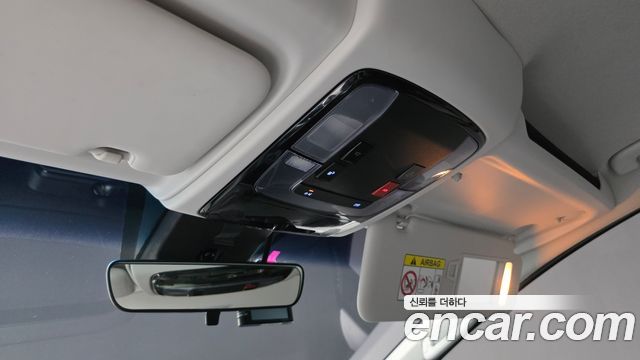 Hyundai Staria 2022 — photo 19