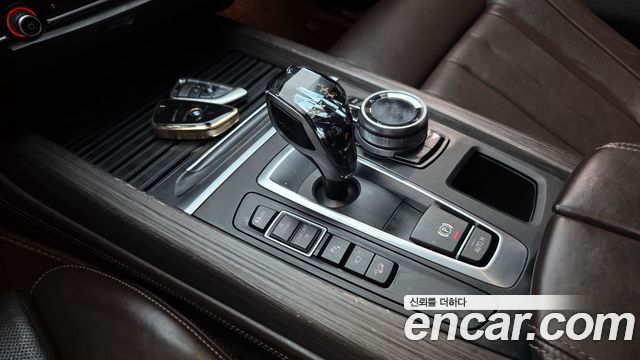 BMW X5 2017 — photo 9