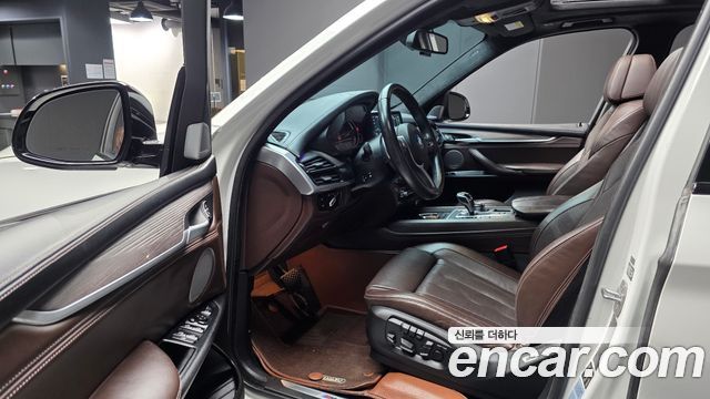 BMW X5 2017 — photo 10