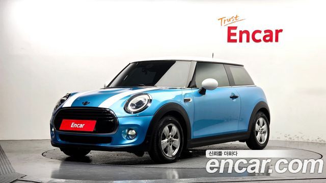 Mini Cooper 2019 — photo 1