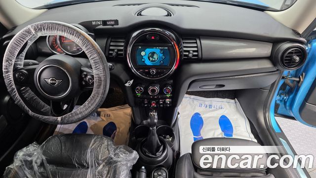 Mini Cooper 2019 — photo 7
