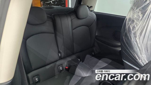 Mini Cooper 2019 — photo 11