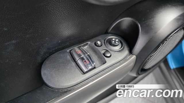 Mini Cooper 2019 — photo 17