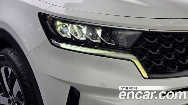 Kia Sorento 2023 — photo 8