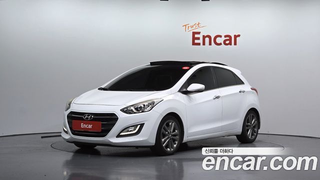 Hyundai i30 2016 — photo 1