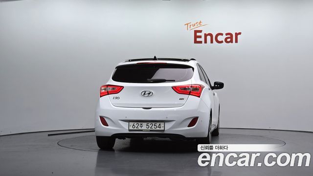 Hyundai i30 2016 — photo 4