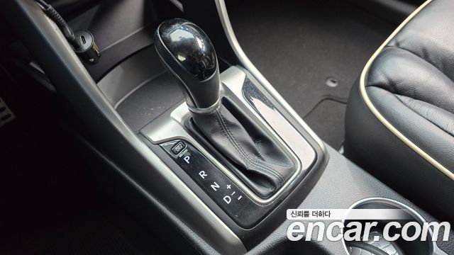 Hyundai i30 2016 — photo 12