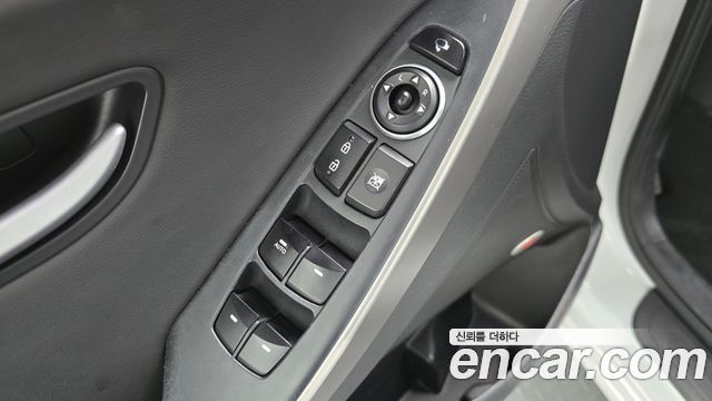 Hyundai i30 2016 — photo 25