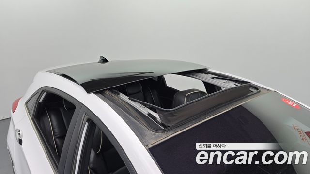 Hyundai i30 2016 — photo 26