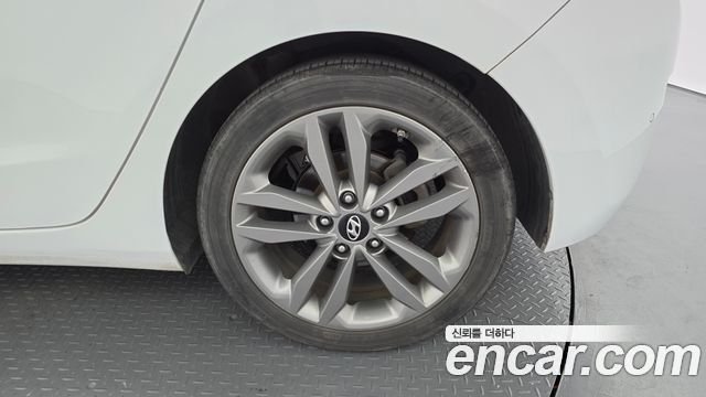 Hyundai i30 2016 — photo 7