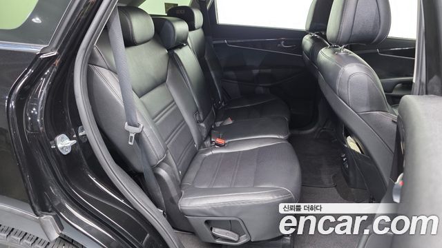 Kia Sorento 2016 — photo 12