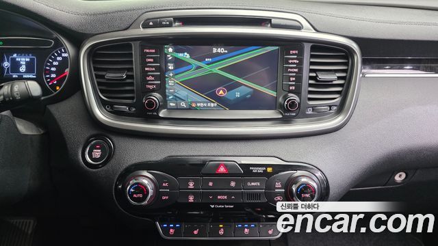 Kia Sorento 2016 — photo 14