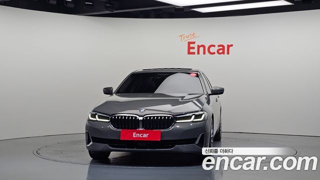 BMW 5-Series 2021 — photo 3