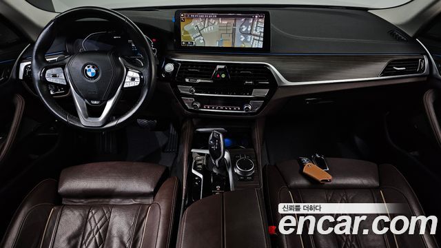 BMW 5-Series 2021 — photo 7