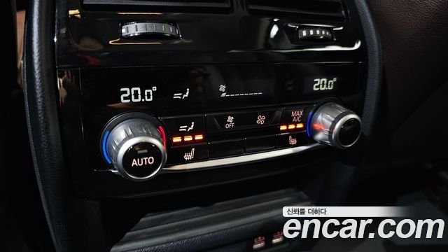 BMW 5-Series 2021 — photo 19