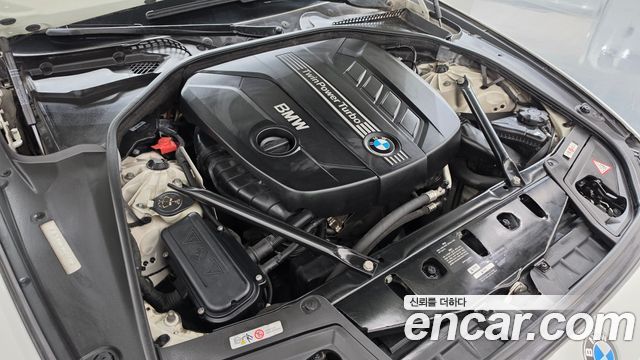 BMW 5-Series 2013 — photo 6