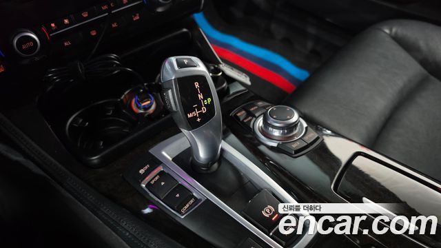 BMW 5-Series 2013 — photo 9