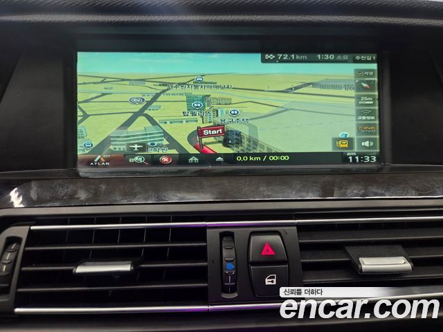 BMW 5-Series 2013 — photo 12