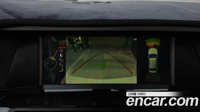 BMW 5-Series 2013 — photo 14