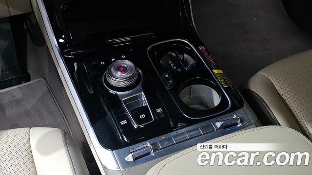 Kia Canival 2022 — photo 12