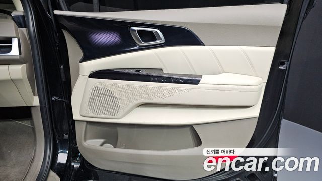 Kia Canival 2022 — photo 15