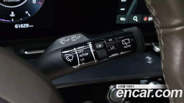 Kia Canival 2022 — photo 35