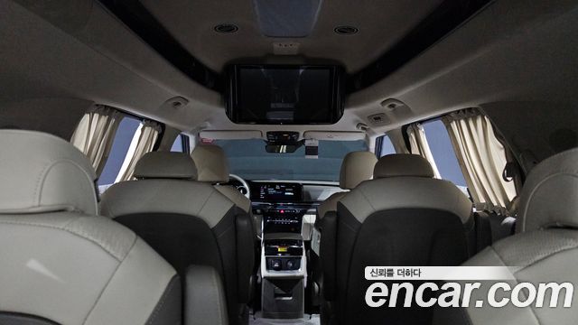 Kia Canival 2022 — photo 38