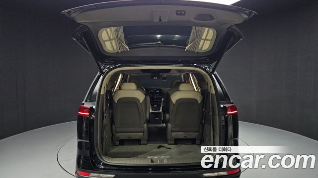 Kia Canival 2022 — photo 40