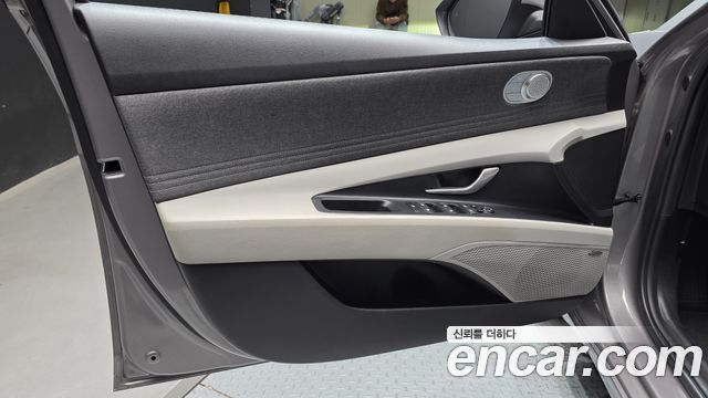 Hyundai AVANTE 2022 — photo 14