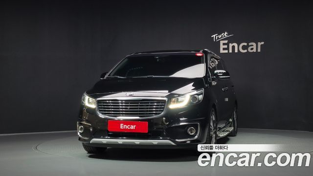Kia Canival 2018 — photo 3