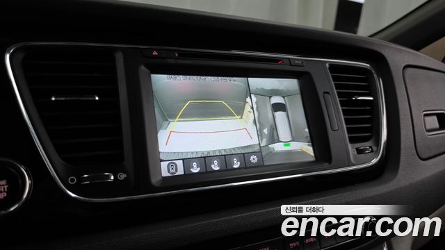 Kia Canival 2018 — photo 21