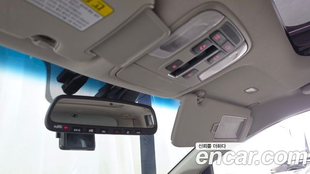 Kia Canival 2018 — photo 23